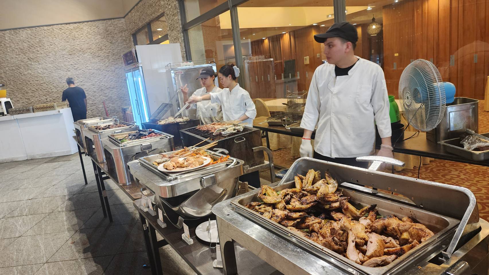 中秋烤肉餐會專業烤肉與餐點服務