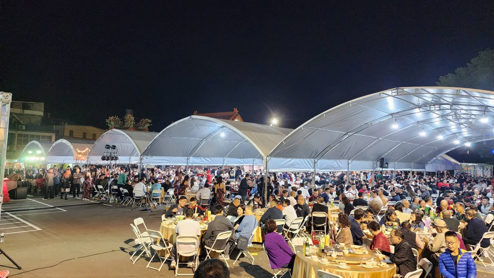 大崙崇德宮900人戶外婚宴現場