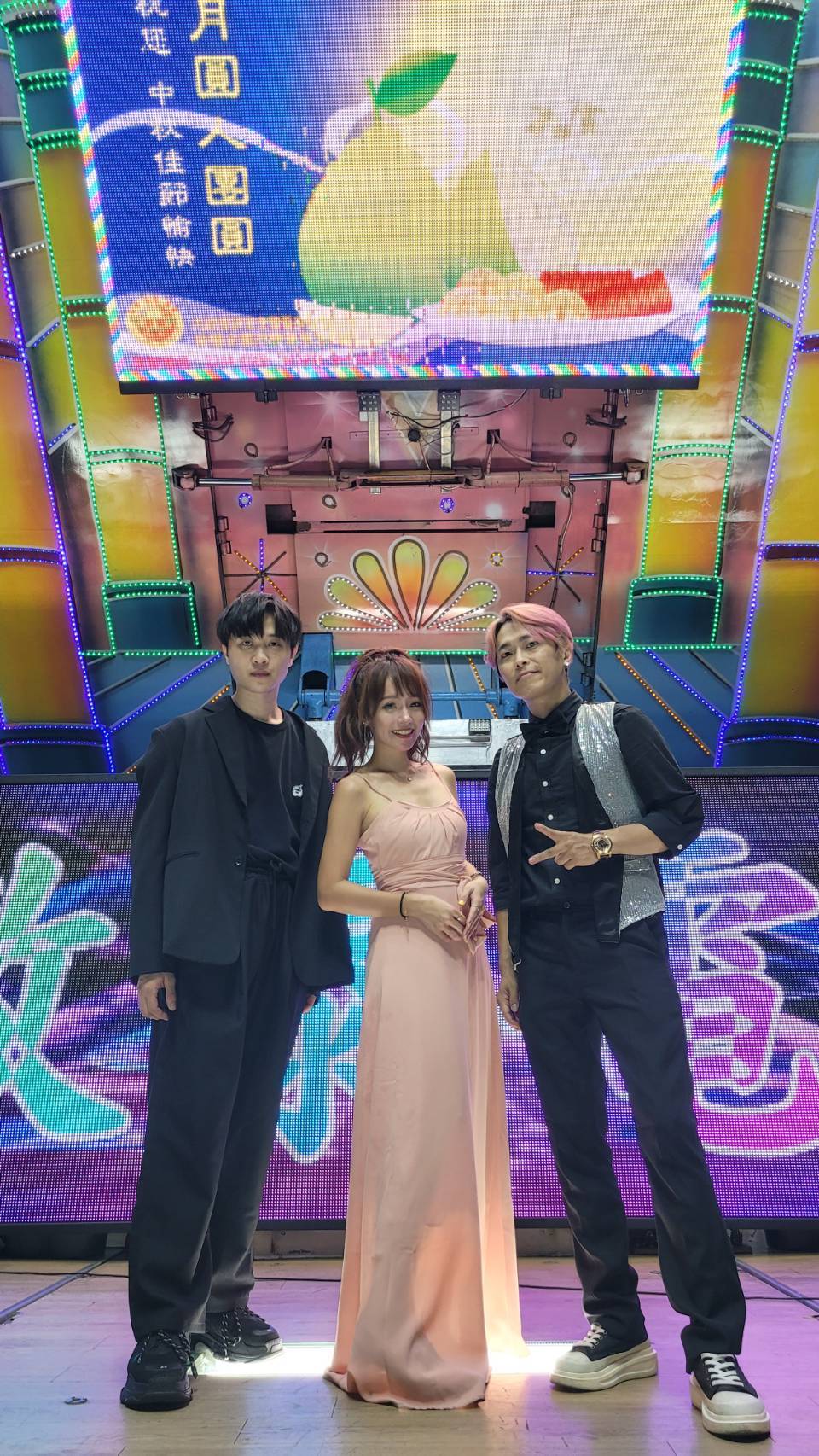 敦泰電子中秋活動演出團隊合照