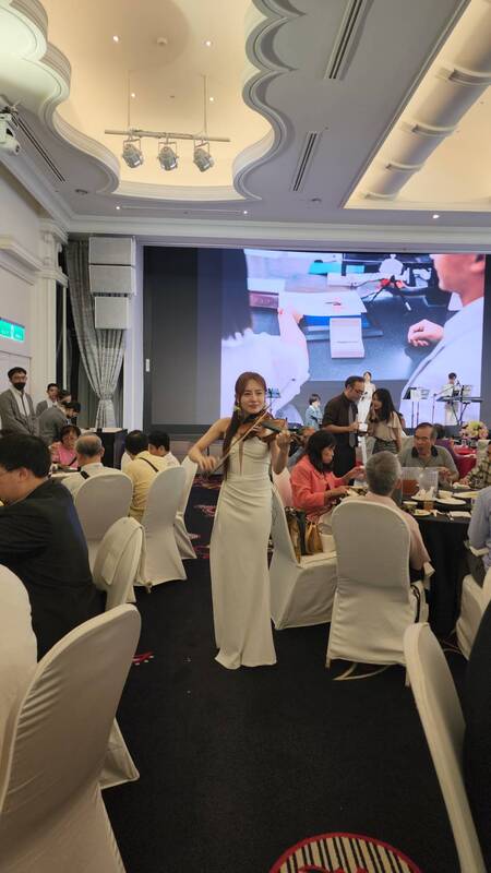 婚禮樂團現場互動