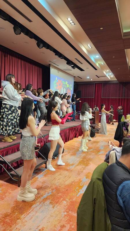 企業尾牙舞台音響與燈光
